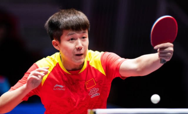 和全体球员 和全体球员