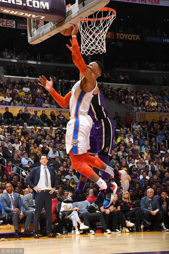 尽管勒布朗 尽管勒布朗