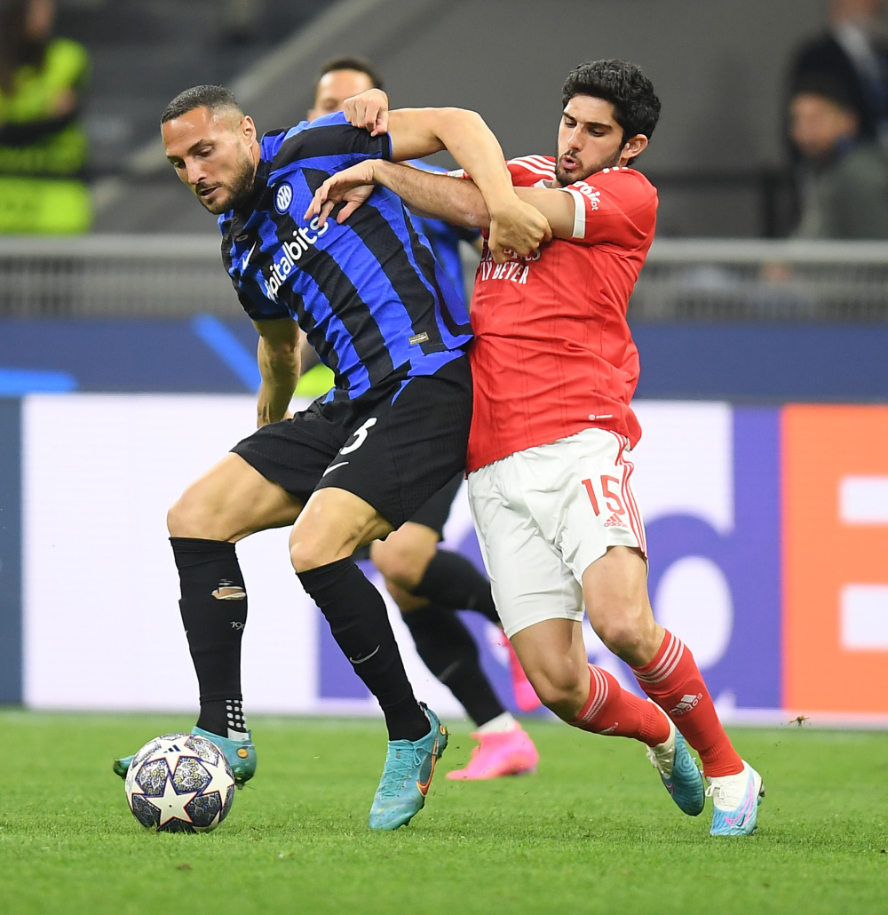 即将被盲注 即将被盲注